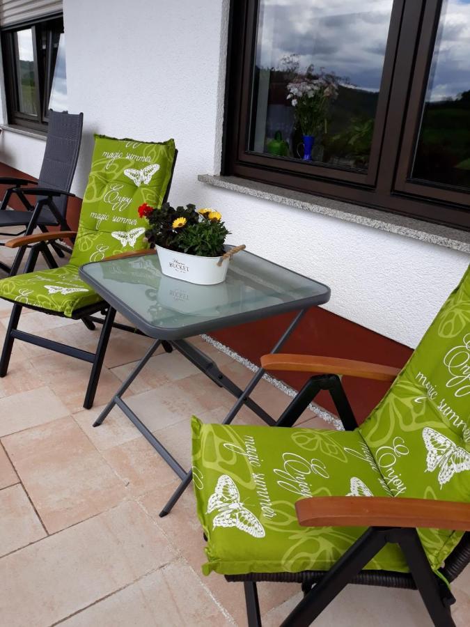 Ferienwohnung Saarblick Ockfen エクステリア 写真