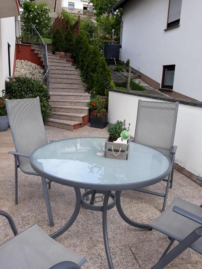 Ferienwohnung Saarblick Ockfen エクステリア 写真
