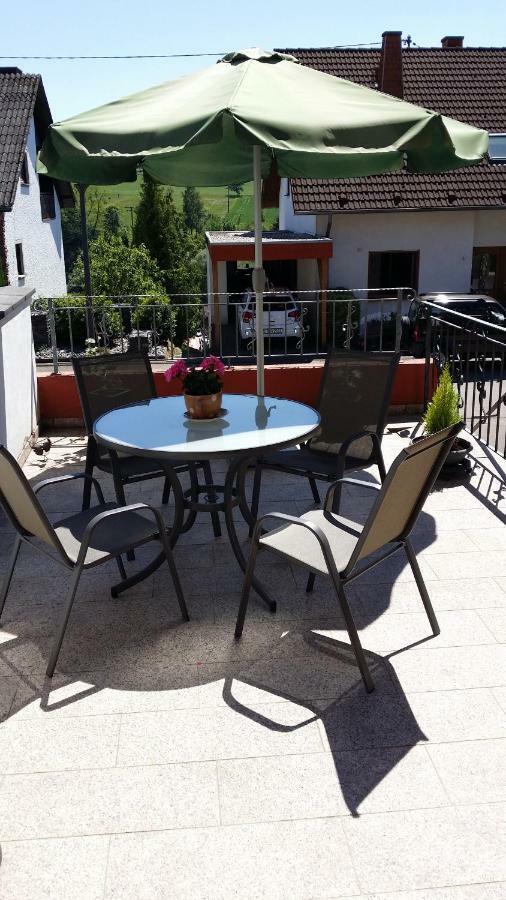 Ferienwohnung Saarblick Ockfen エクステリア 写真